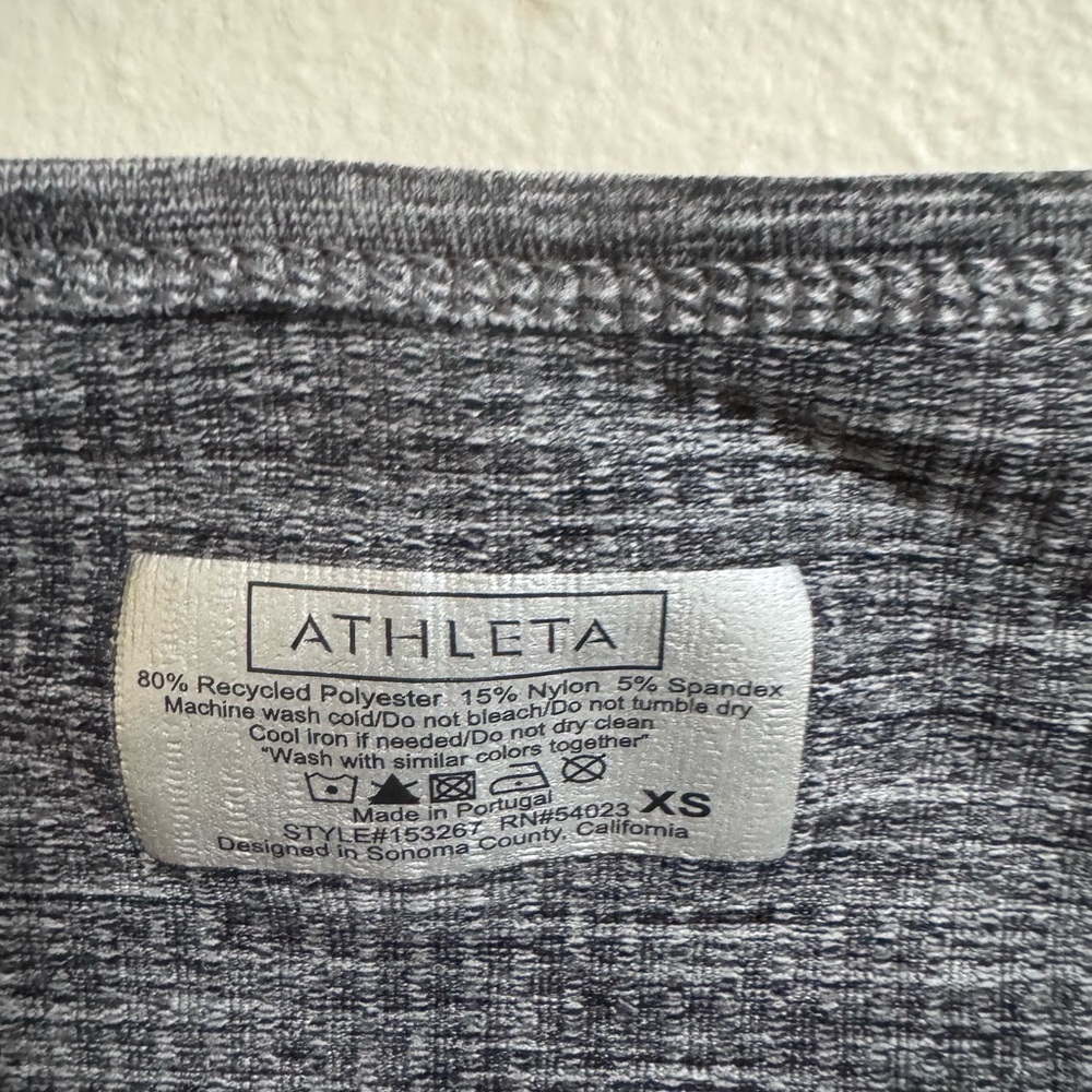 Athleta XS Gray Long Sleeve Performance Top Fitted Stretch Activewear - Picture 6 of 6